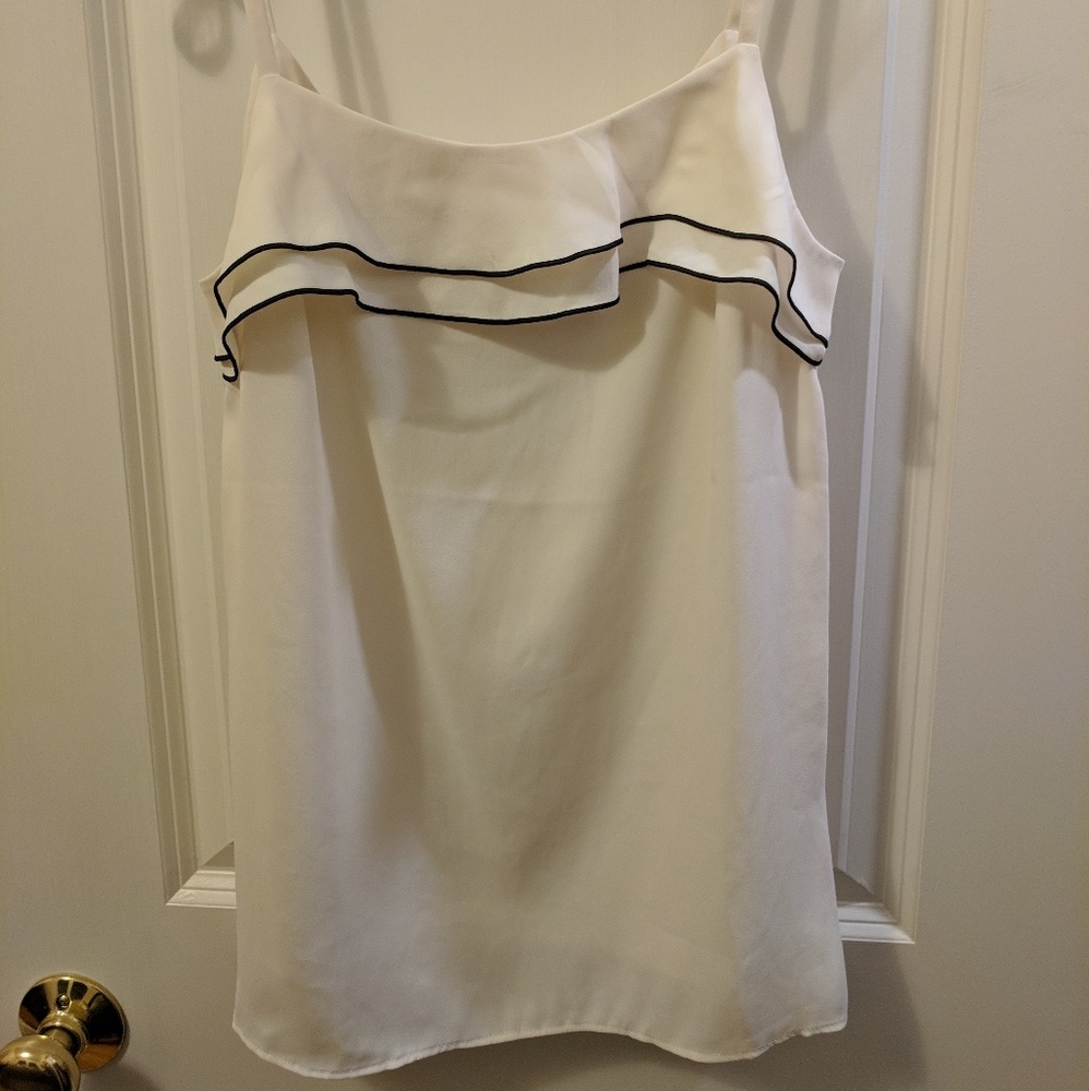 XS offwhite cami with ruffle